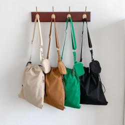 New Design Messenger Bag Niche Wide Shoulder Strap Large Capacity Shoulder Bag Side Zipper Casual Drawstring Pleated Bag