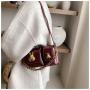 Vintage Sling Bags For Womens Luxury Designer Handbags And Purses New PU Metallic rabbit Head Small Underarm Shoulder bag