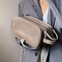 New high-capacity portable travel toiletries storage bag