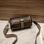 Women's retro pillow bag with red cross-border vintage pattern, single shoulder fashion cosmetic bag, in stock for ladies