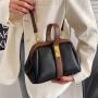 Factory Direct Wholesale Ladies Hand Bags Fashion Women Clutch Bag Elegant Crossbody Bag