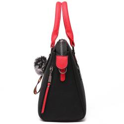 2024 Custom Logo Women Hand Bags Mix Color Ladies Handbags with Fur Ball Leather Tag Design Main Bag PVC Leather Single Daily