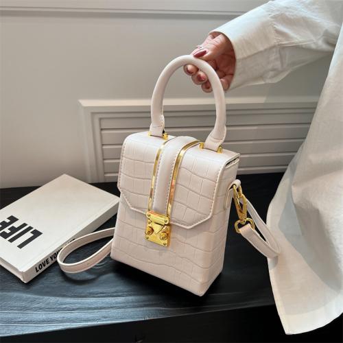 2022 New Korean Versatile One Shoulder Crossbody Fashion Small Square Bag Vintage Bag Women