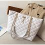 OEM283 New Prismatic Pattern Sling Shoulder Bag Chain Quilted Girls Bags Women Handbags Little Deer Charm Female Women Tote Bags