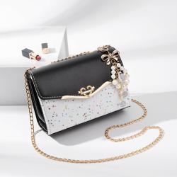 2023 New Multi-color Luxury Women PU Pillow Handbag Rhomboid Underarm Hand Shoulder Bag Ladies Custom Party