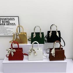2024 Summer Women's Bag New Korean Fashion Single Shoulder Crossbody Bag PU Envelope Ladies Bag With Scarf