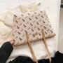 2024 New Female tote bag Small Design Sense   Shoulder Bag Large Capacity Travel Handbag
