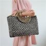 New design in 2019 simple and generous weaving ladies hand bags