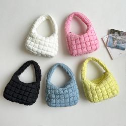 2023 Wholesale New Korean Style Pleated Nylon Hobo Mini Hand Bag Women's Trend Clutch Plaid Macaron Color Puff Cloud Handbag