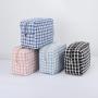 New Trend Stock Low MOQ Women Makeup Bag Large Capacity Tweed Fabric Plaid Custom Logo Travel Cosmetic Pouch