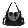 Wholesale New Style Trendy Designer PU Leather Handbags Ladies Fashion Bags Chains Tassel Decorations Lock Button Winter Summer