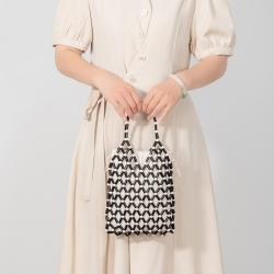 Fashionable Design Handwoven Hollow Wooden Bead Handbag