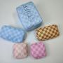 Manufacturer Custom Checkered Nylon Cosmetic Make Up Bags Grid Checked Pattern Makeup Pouches Gorcery Cosmetic Zipper Bag
