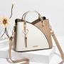 2023 New Hot-selling Fashion Women Luxury Purses and Handbags Women's Casual Saddle Bag With Heart Pendent