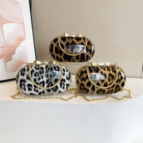 2024 new summer fashion chain shoulder bag ladies handbag pvc retro leopard print handbags unique bags for women