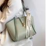 Large capacity new versatile and stylish one shoulder tote bag